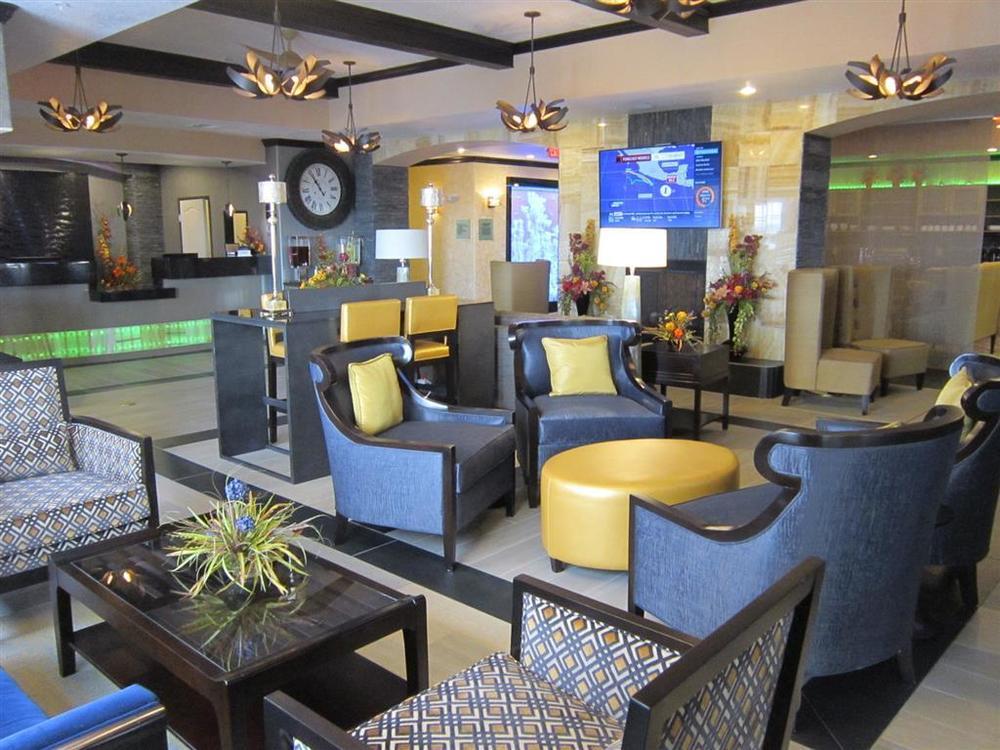 Best Western Plus Emerald Inn & Suites Garden City Intérieur photo