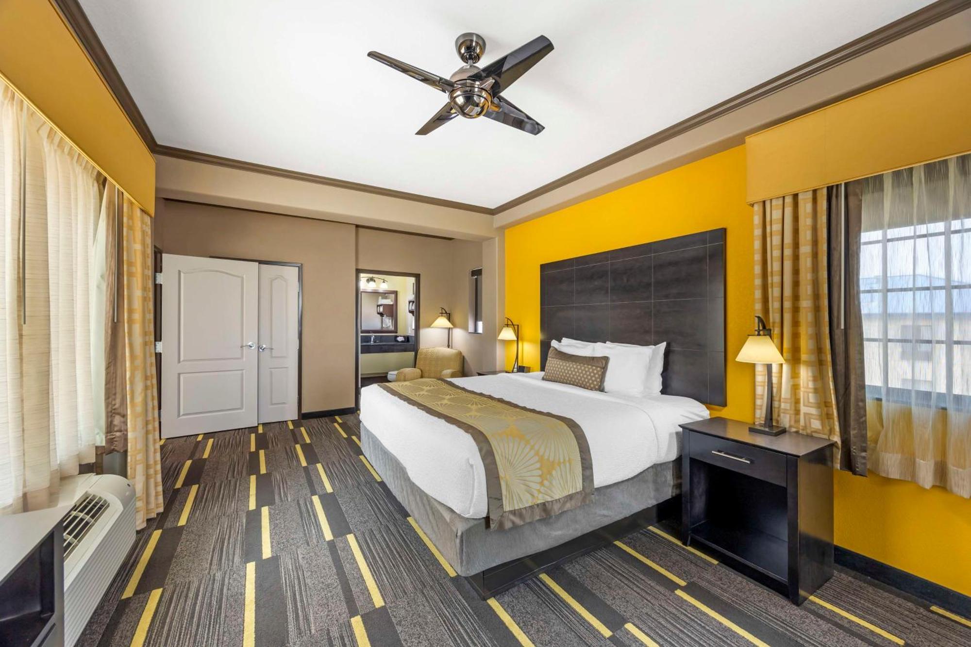 Best Western Plus Emerald Inn & Suites Garden City Extérieur photo
