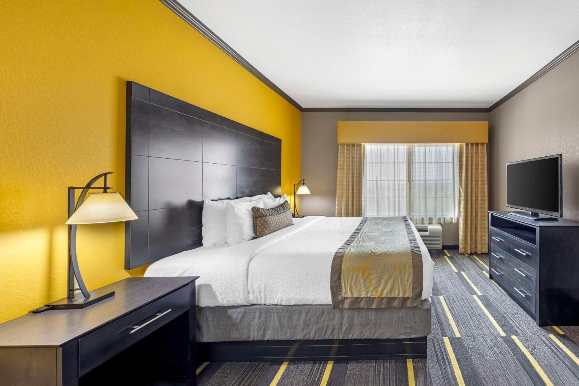 Best Western Plus Emerald Inn & Suites Garden City Extérieur photo