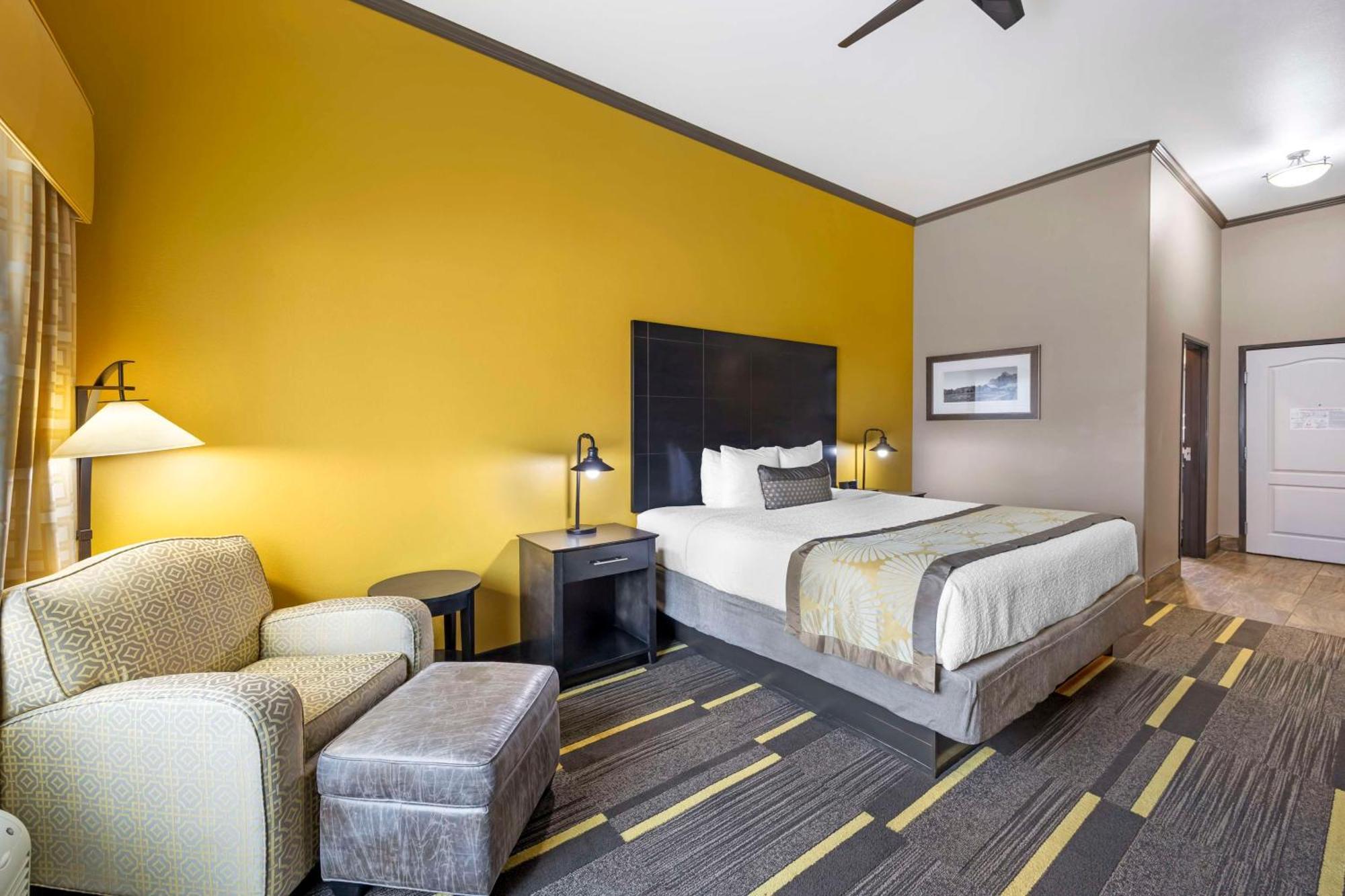 Best Western Plus Emerald Inn & Suites Garden City Extérieur photo
