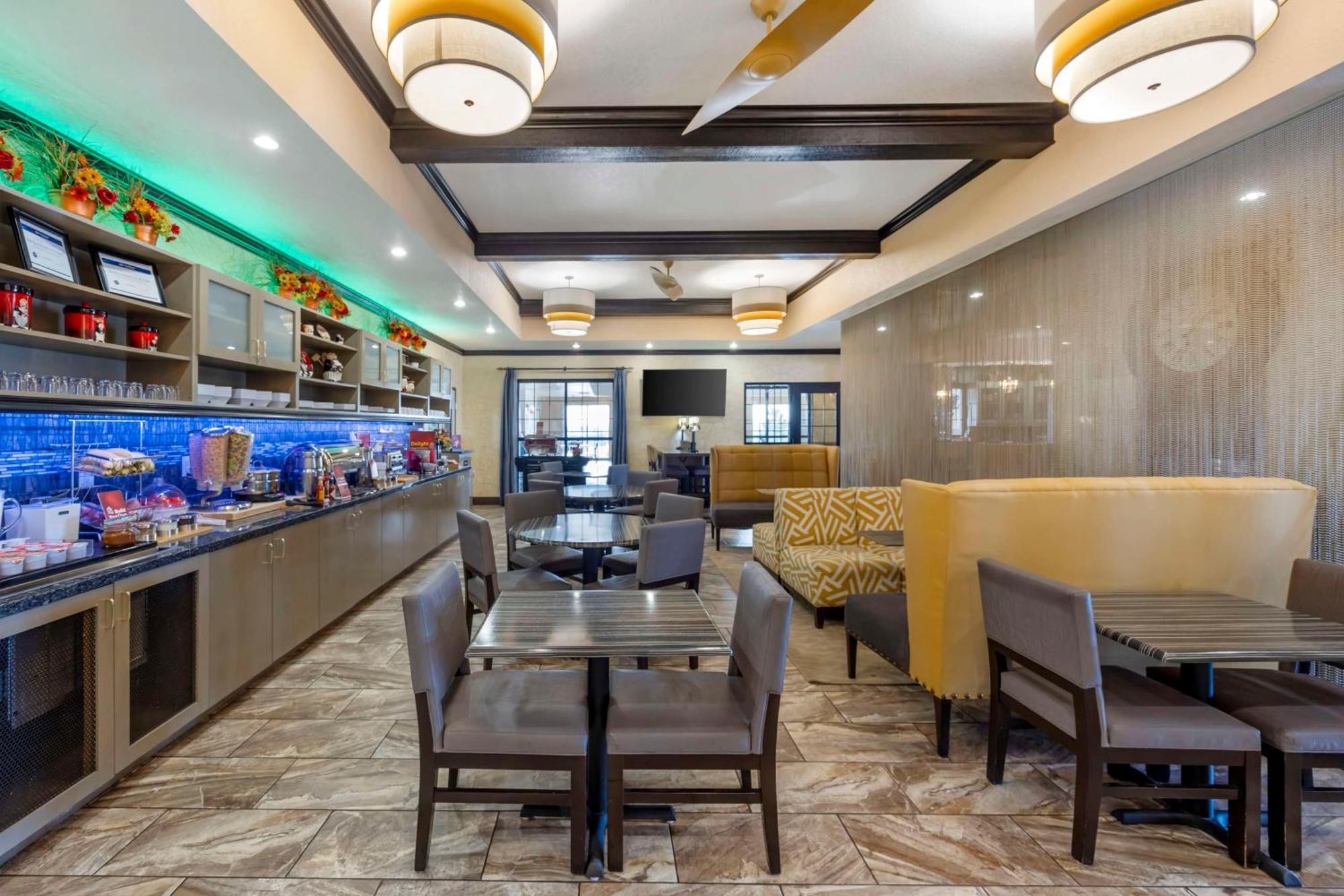 Best Western Plus Emerald Inn & Suites Garden City Extérieur photo